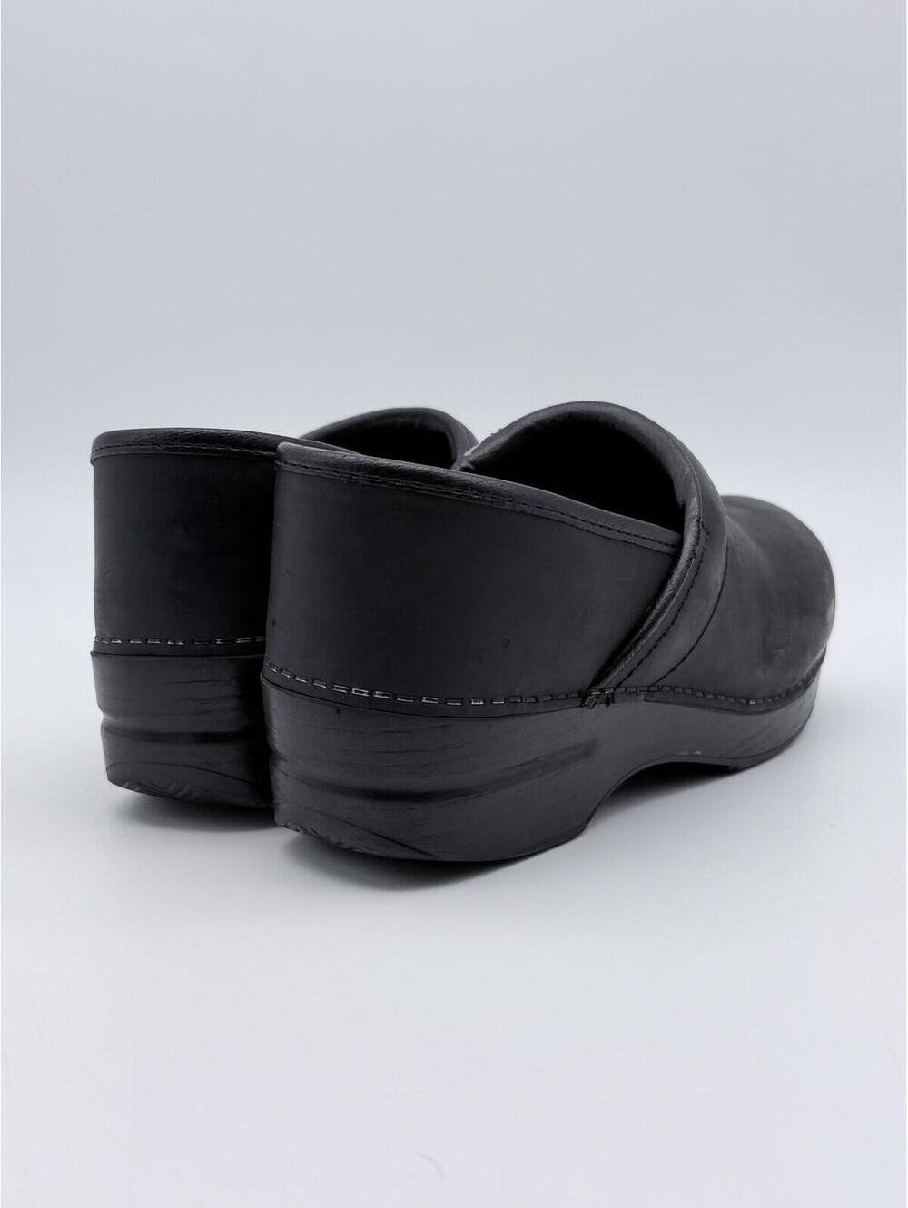 Dansko Professional Clogs, Black Oiled Leather, Womens‎ EU 38 / US 7.5-8 - Picture 6 of 12